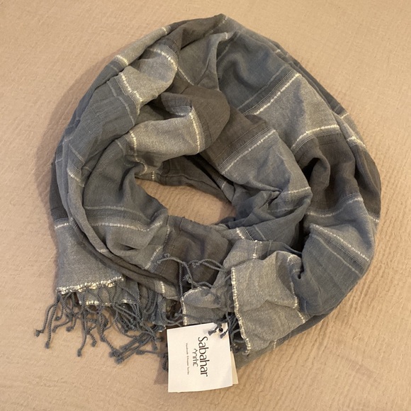 Sabah Blue and White Textured Cotton Scarf. New . 26”72”
